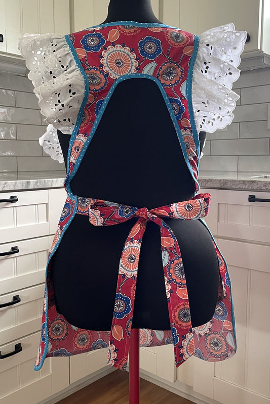 The Liberty Belle Apron - size S