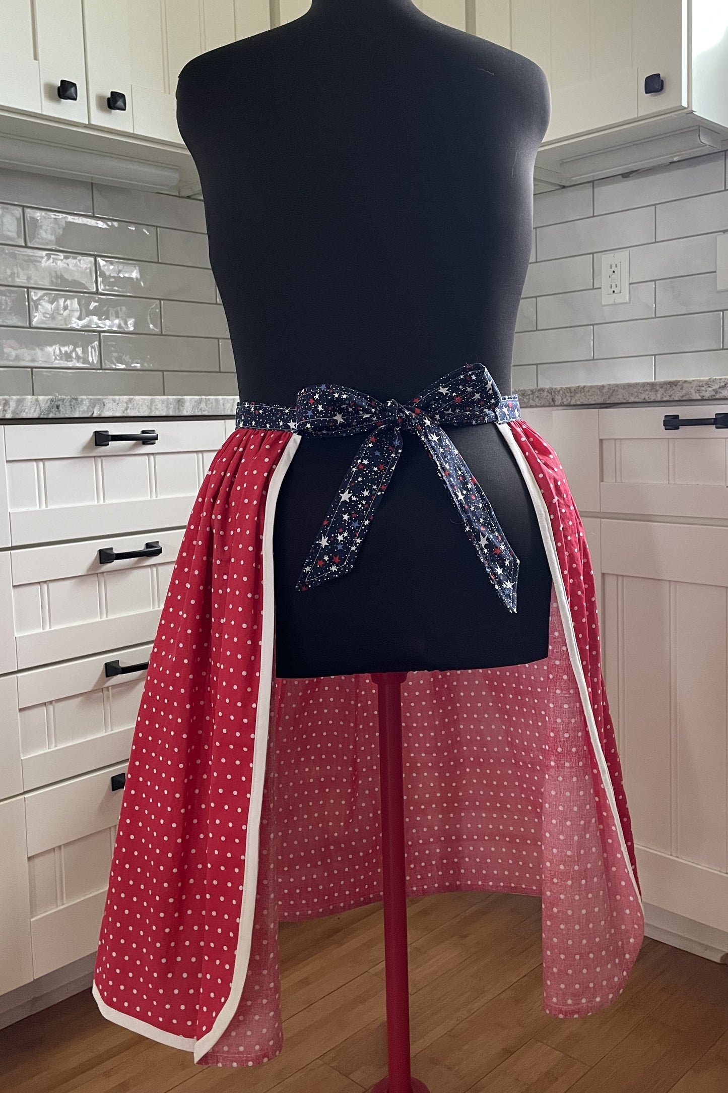 The Fireworks Finale half apron - size S-XL