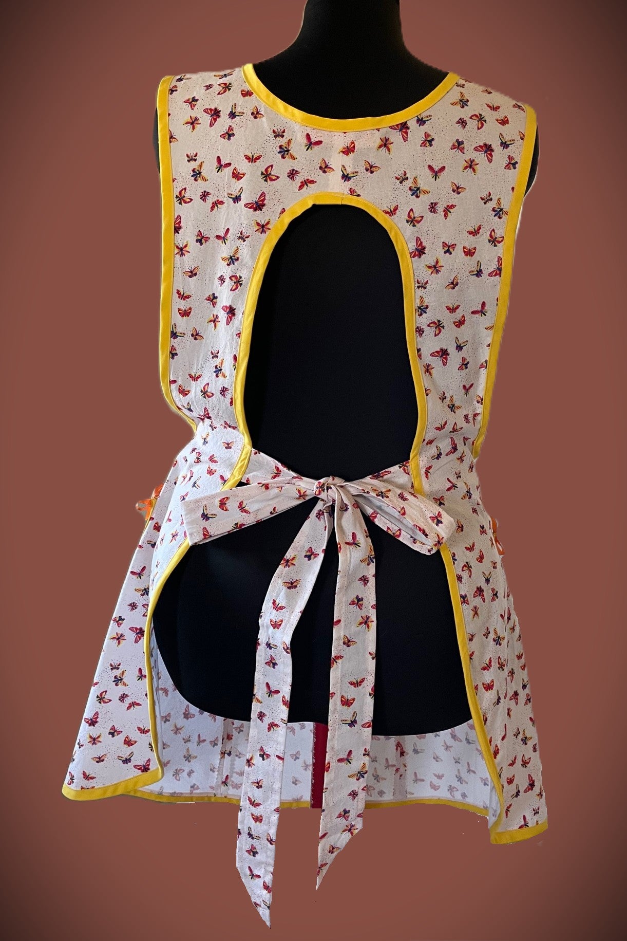 The Sunday Supper full apron - size S-M
