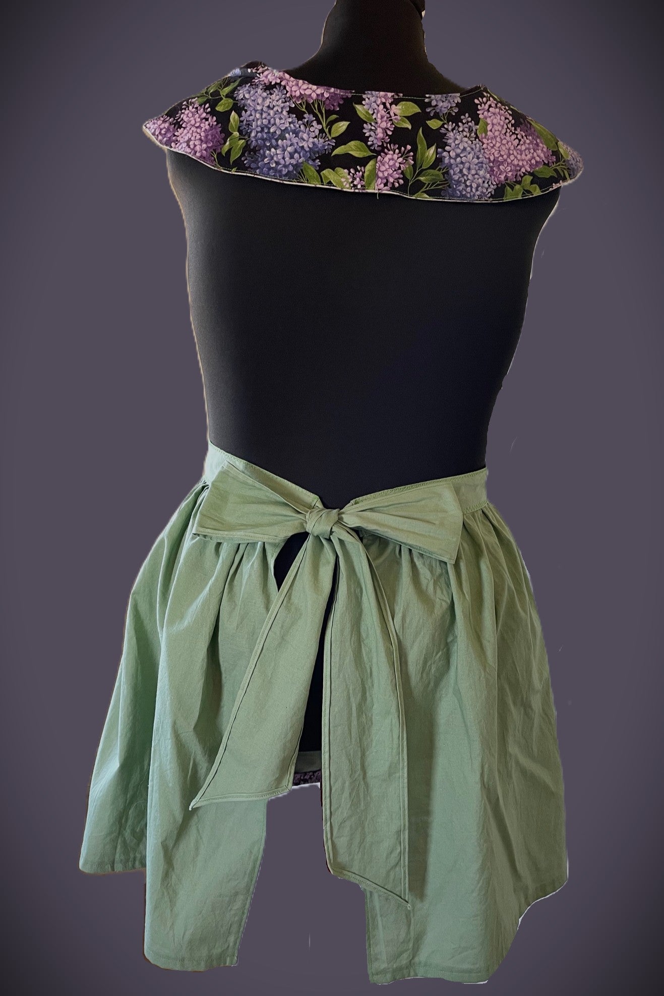 The Lilac Harvest full apron - size L-XL