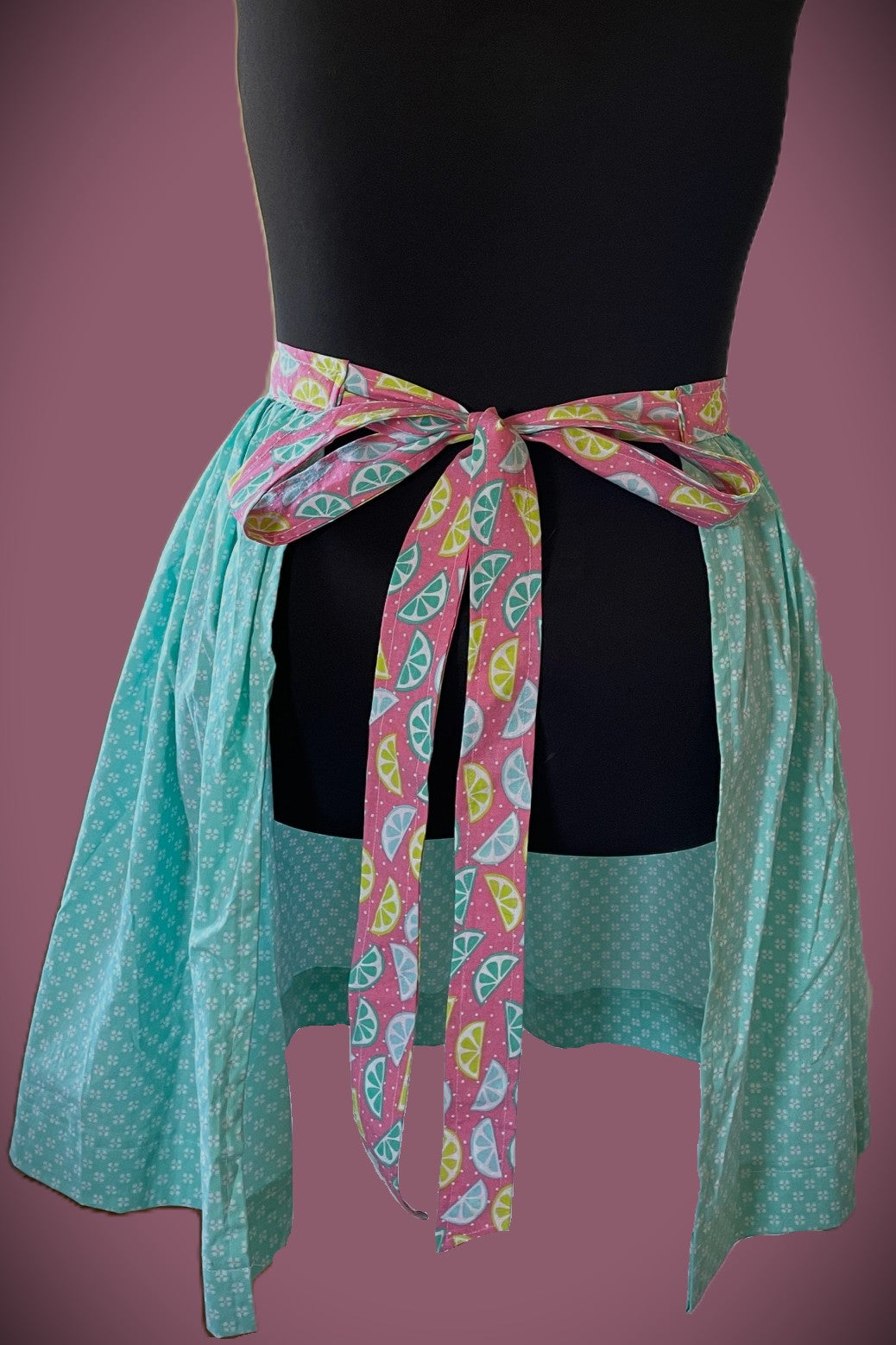 The Lime Light half apron - size S-3X