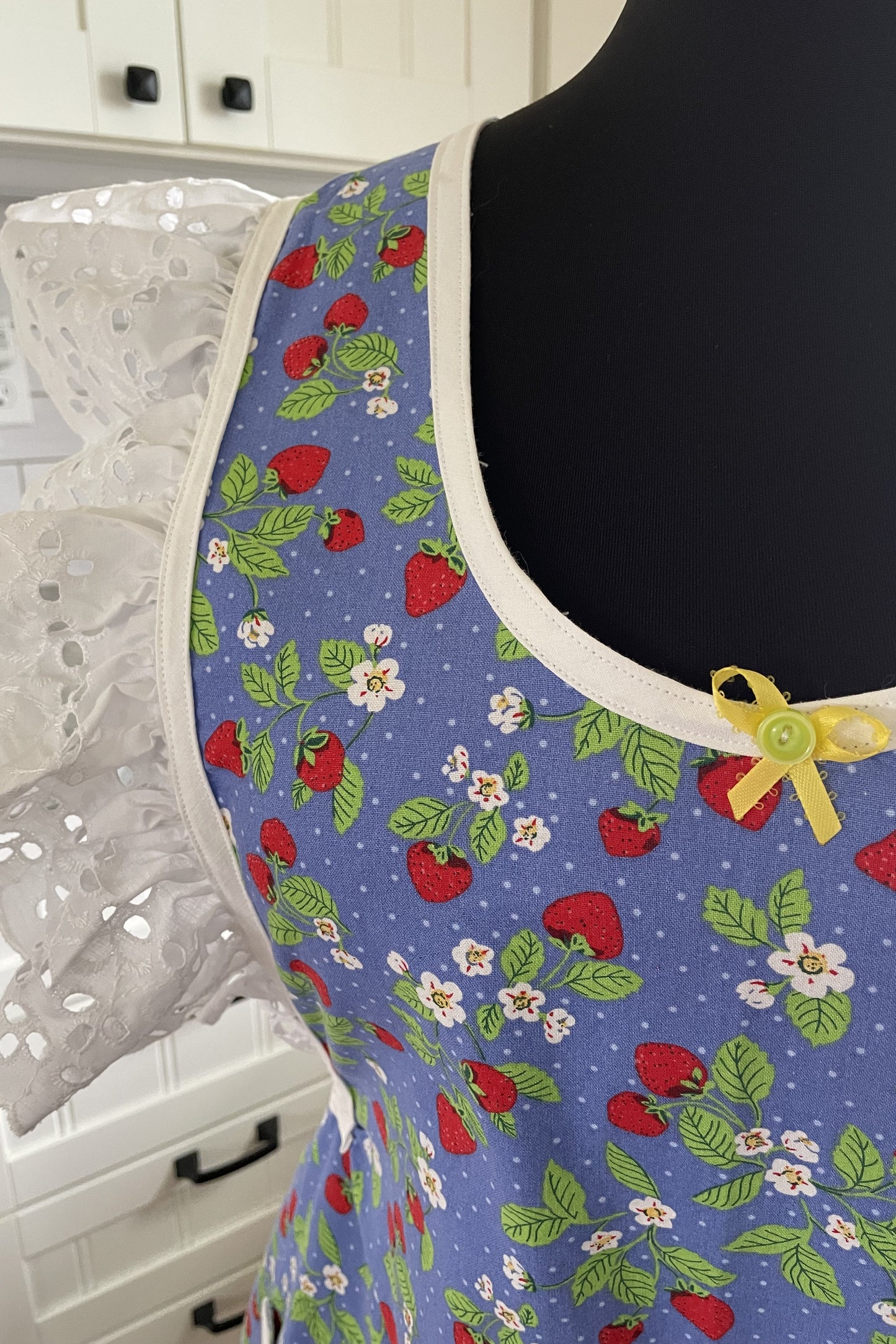 The Berry Patch Picnic Apron - size S-M