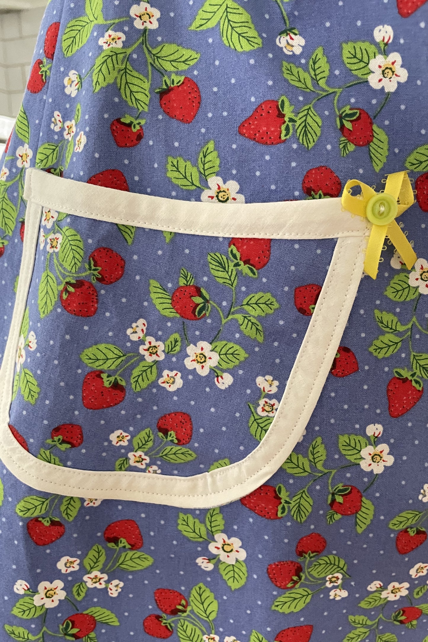 The Berry Patch Picnic Apron - size S-M