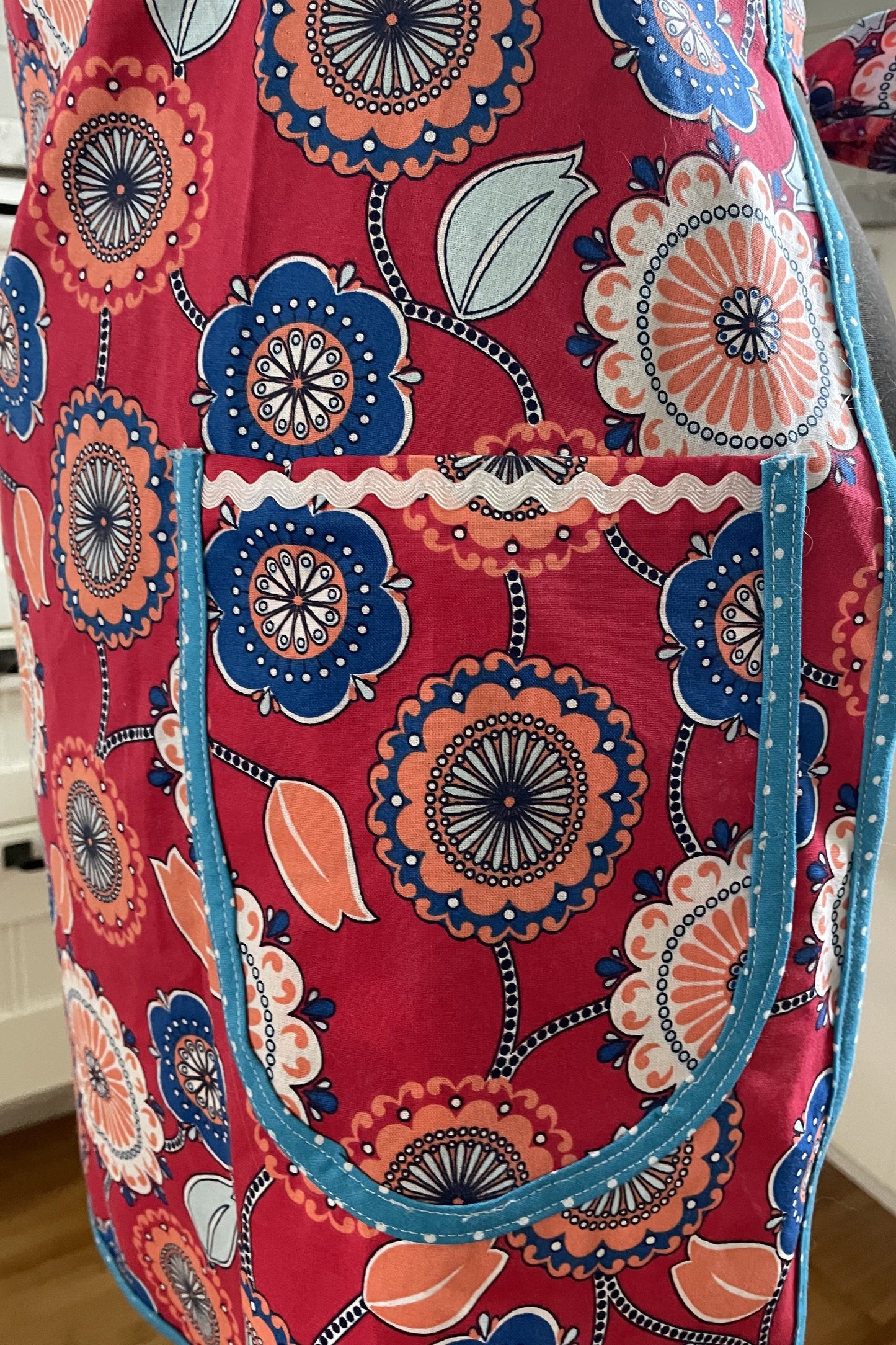 The Liberty Belle Apron - size S