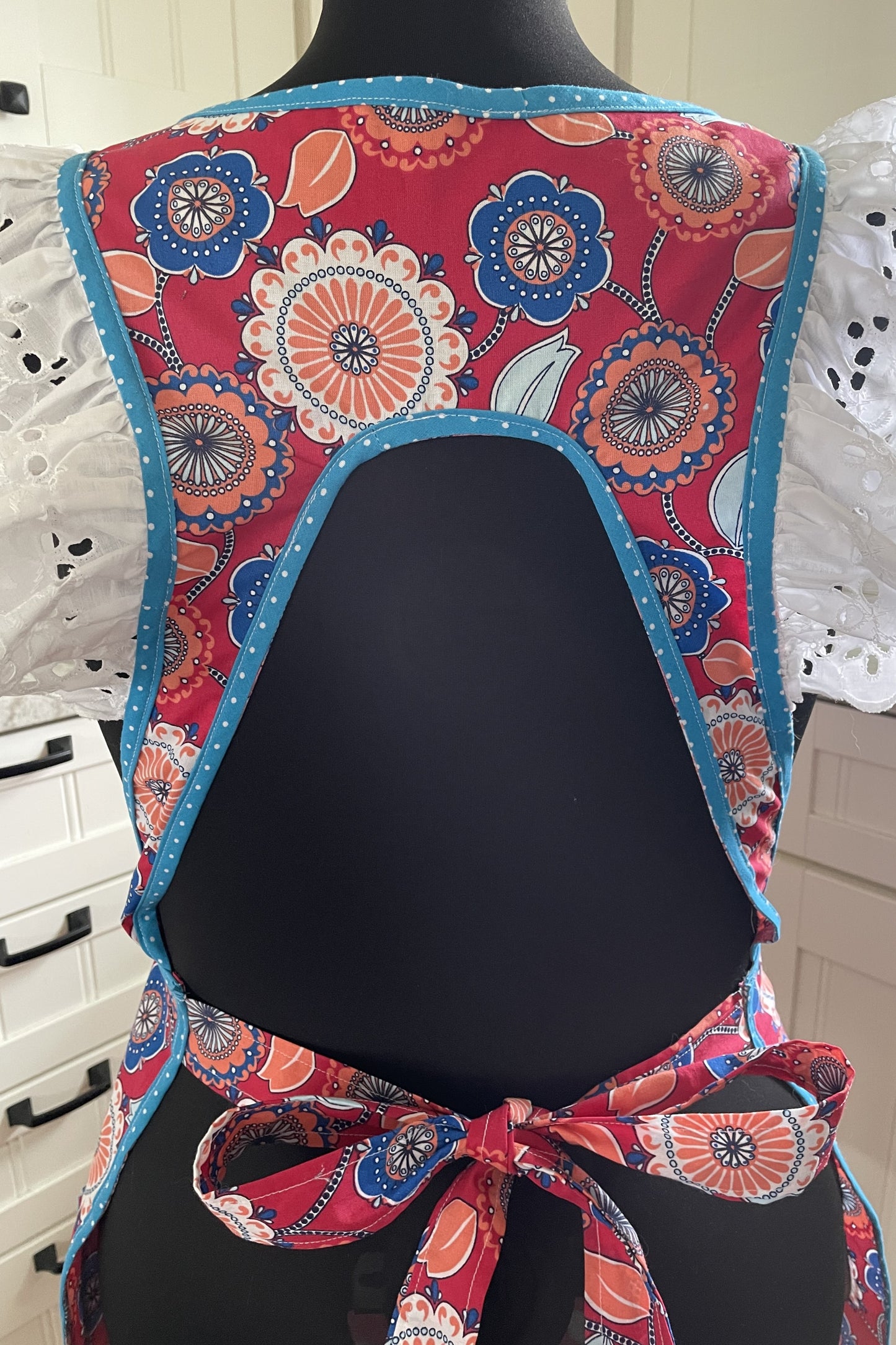 The Liberty Belle Apron - size S
