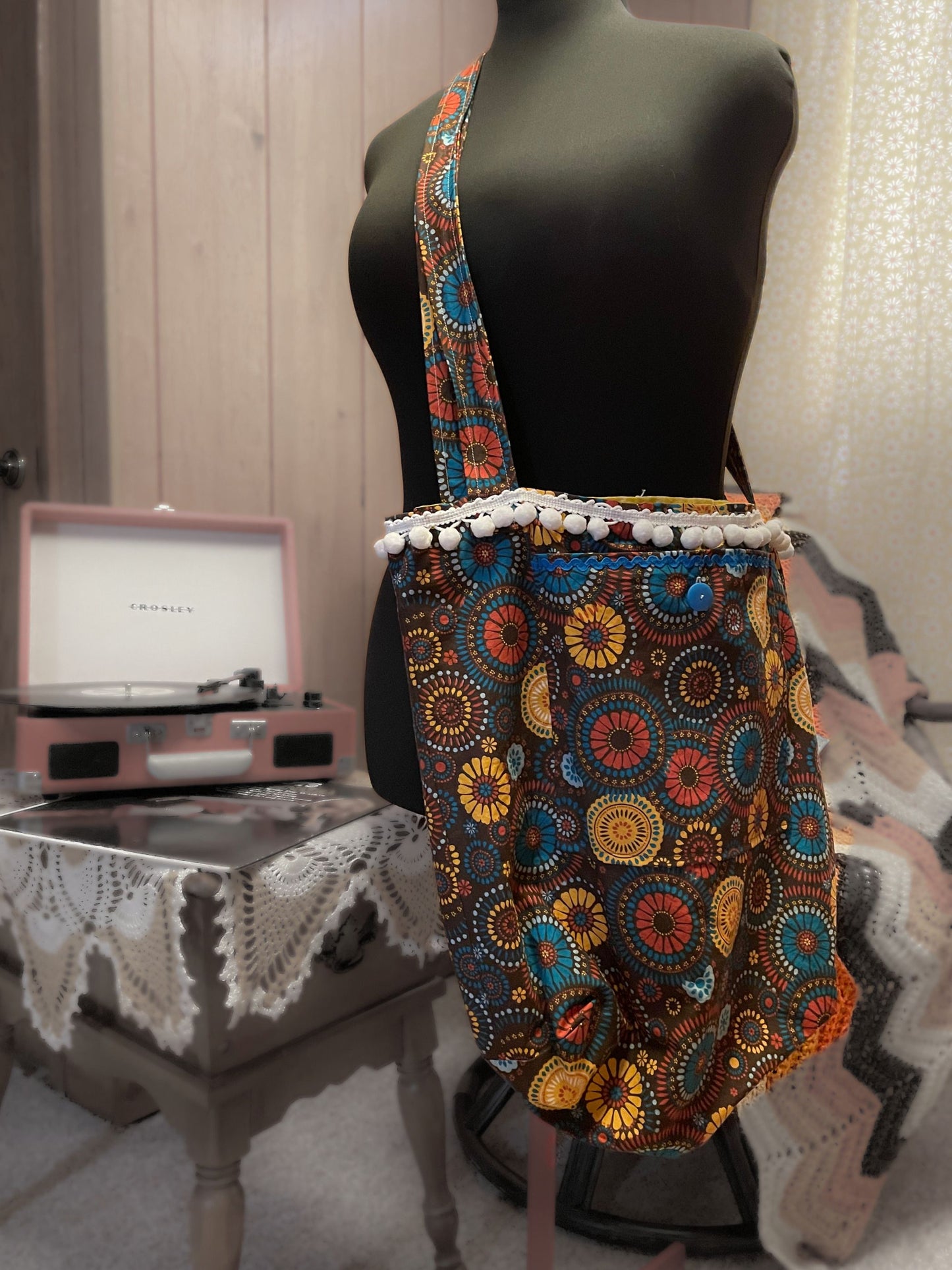 The Retro Rosette market bag