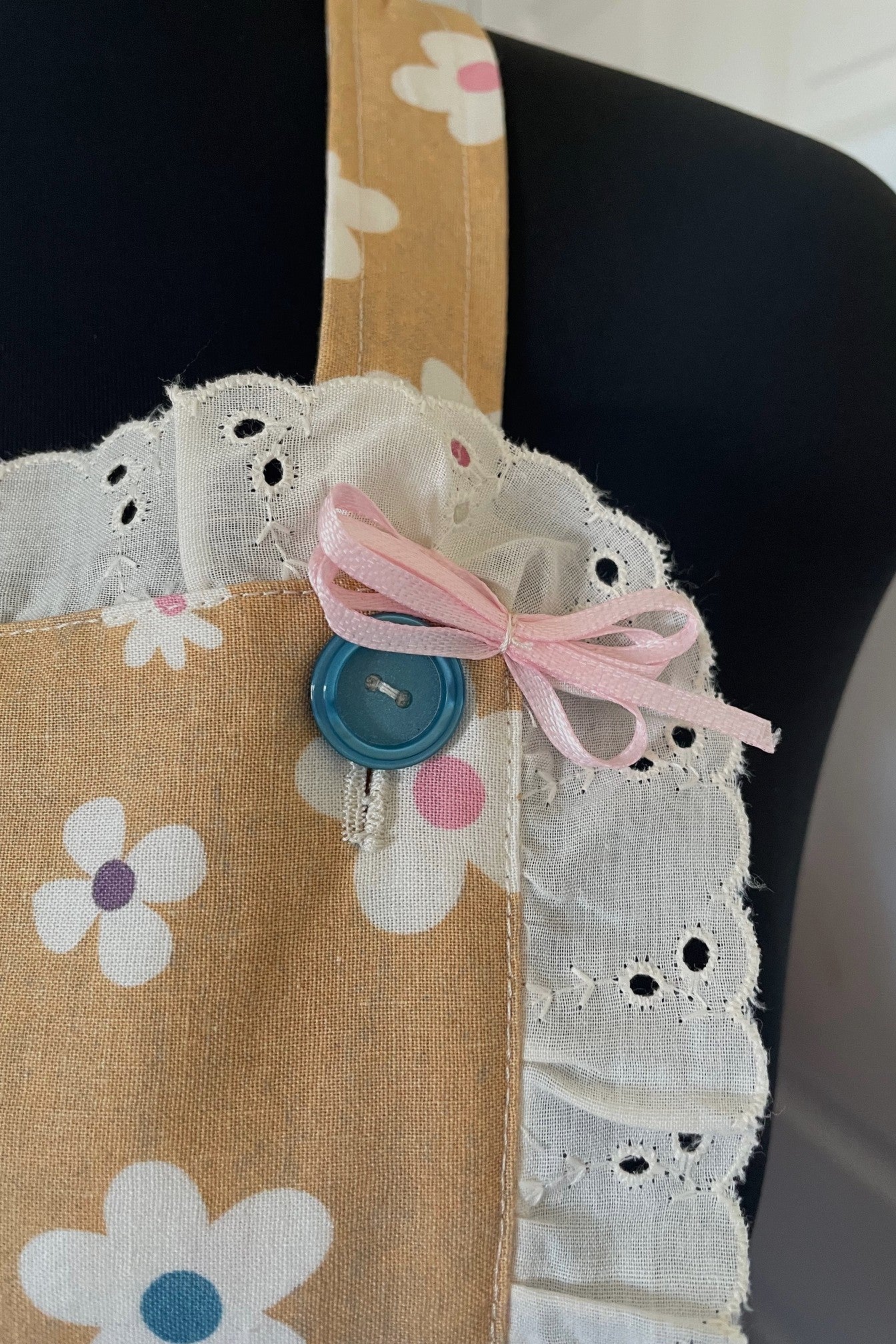 The Daisy Jubilee full apron - size S-XL